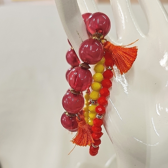 Red & Yellow Glass Bead And Pink Plastic Marbled Beaded & Tassle Bracelet Set - Picture 2 of 3